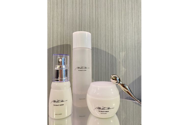 リアボーテ　化粧品